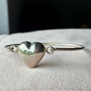 925 Sterling Silver Heart Bangle Bracelet